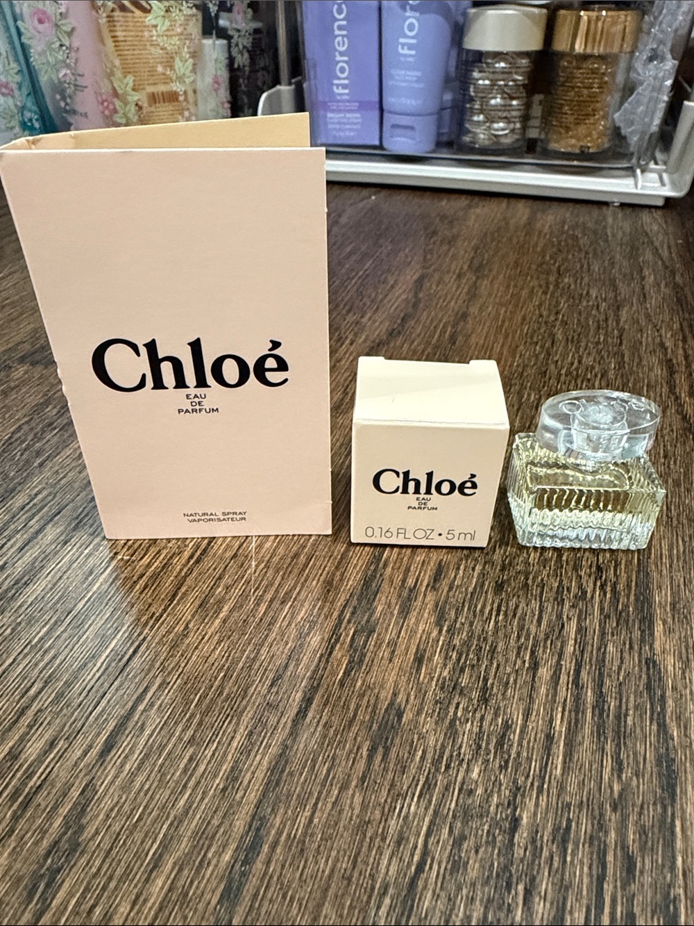 Chloe sample and 5 ml travel